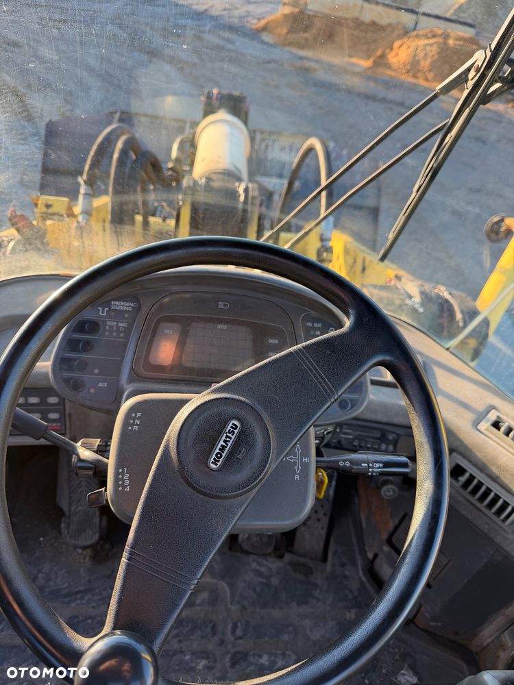 Komatsu WA 380-3H - 8