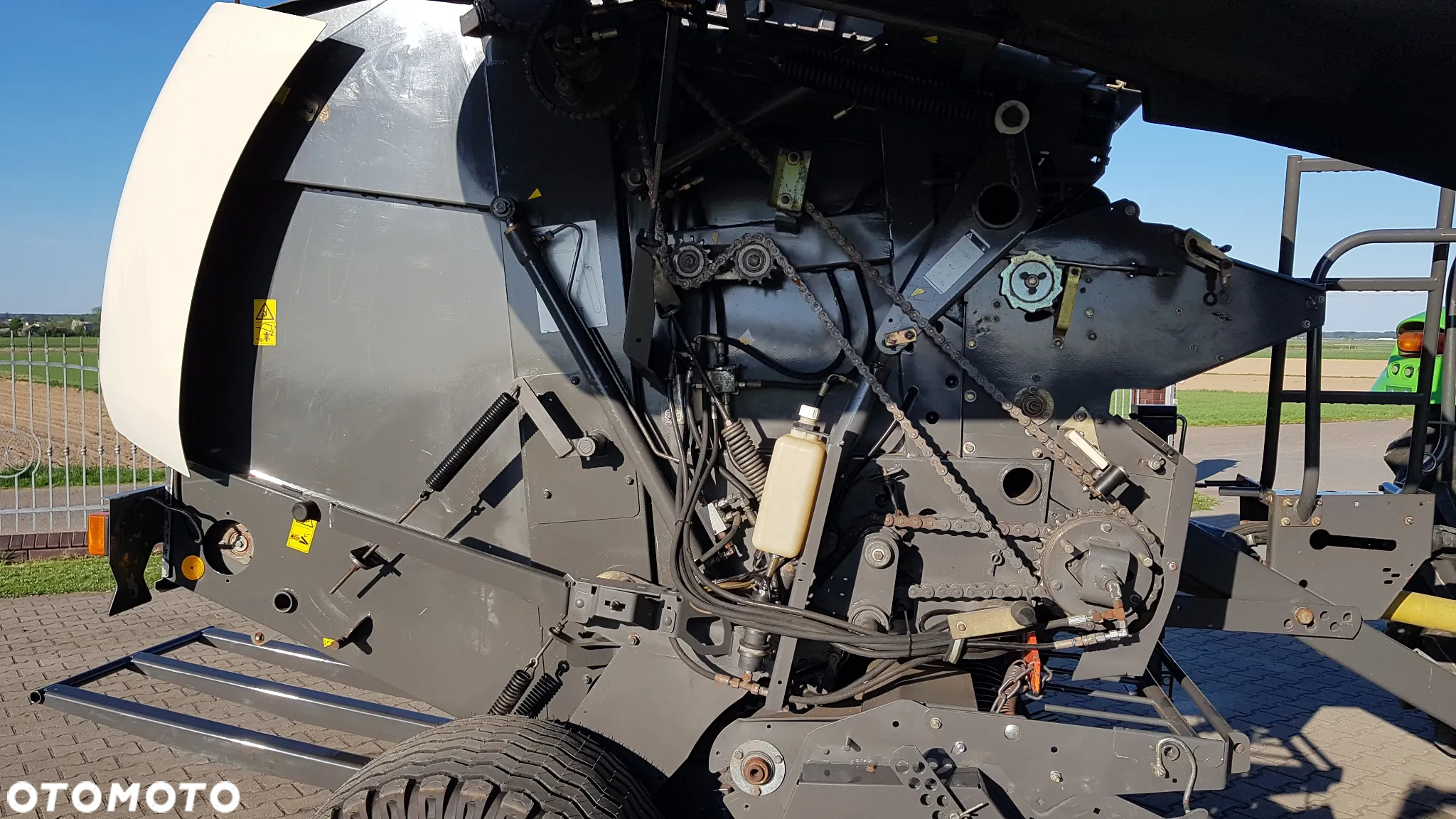 Claas VARIANT 380 RC 2012R - 14