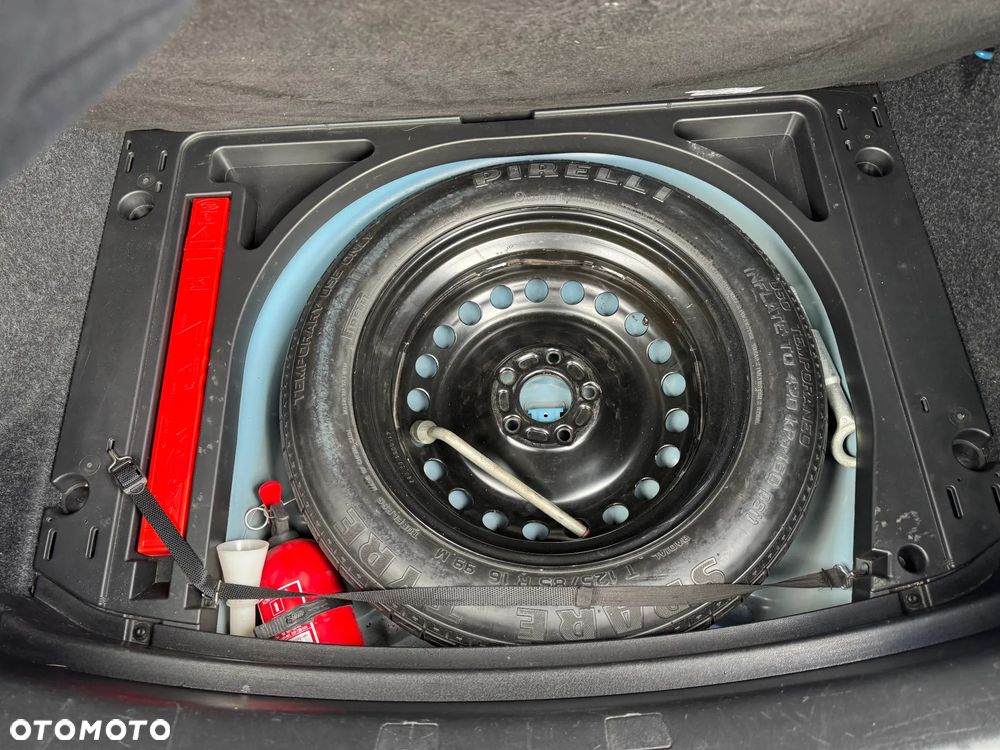 Volvo V40 D4 Drive-E R-Design Momentum - 14