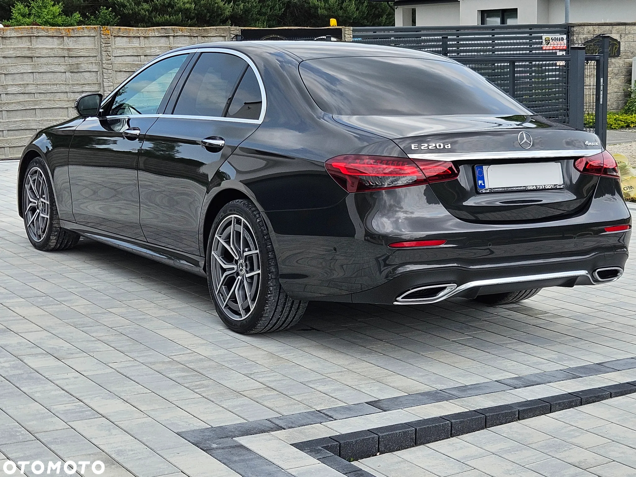 Mercedes-Benz Klasa E 220 d 4-Matic 9G-TRONIC - 40