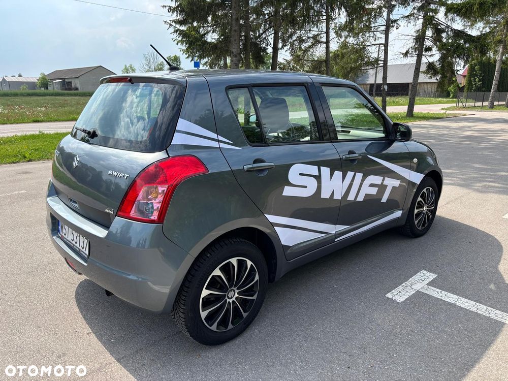 Suzuki Swift 1.3 4x4 Comfort - 4