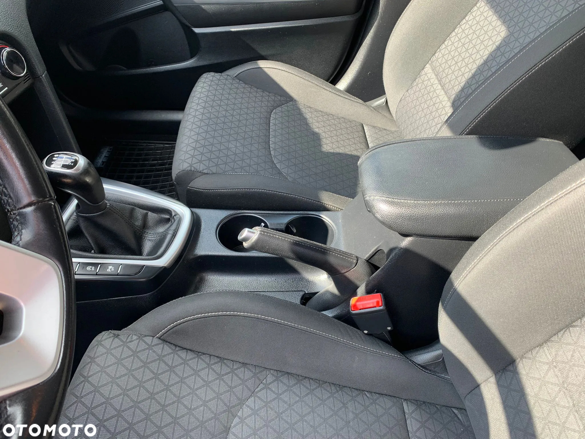 Kia Ceed 1.4 T-GDI M - 19