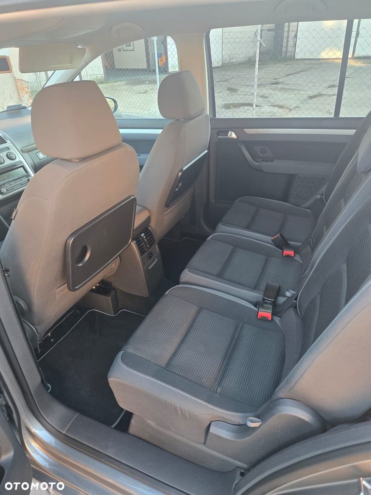 Volkswagen Touran 2.0 TDI DPF Freestyle - 17