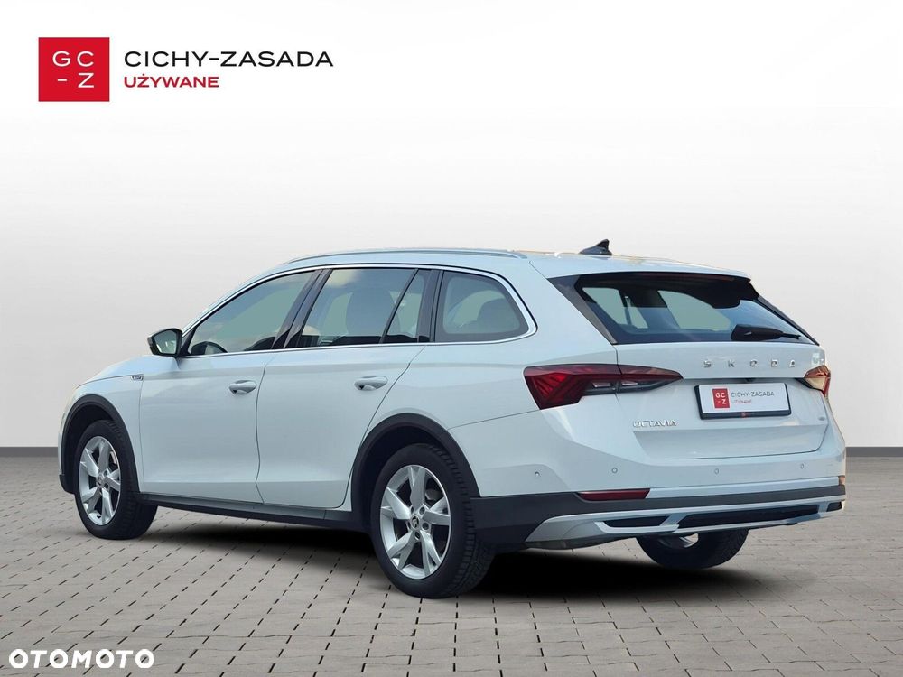 Skoda Octavia 2.0 TDI 4x4 Scout DSG - 7