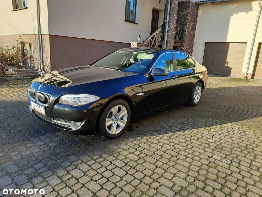 BMW Seria 5 528i - 16