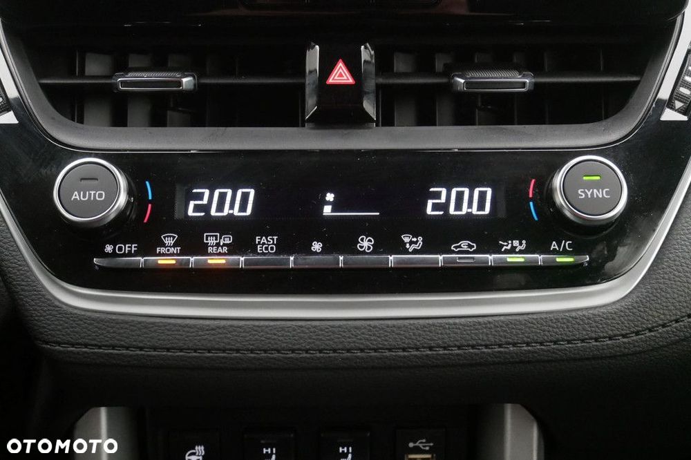 Toyota Corolla Cross 2.0 Hybrid Style - 19