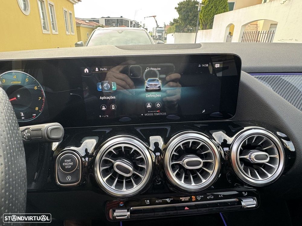 Mercedes-Benz GLA 250 4Matic AMG Line - 26