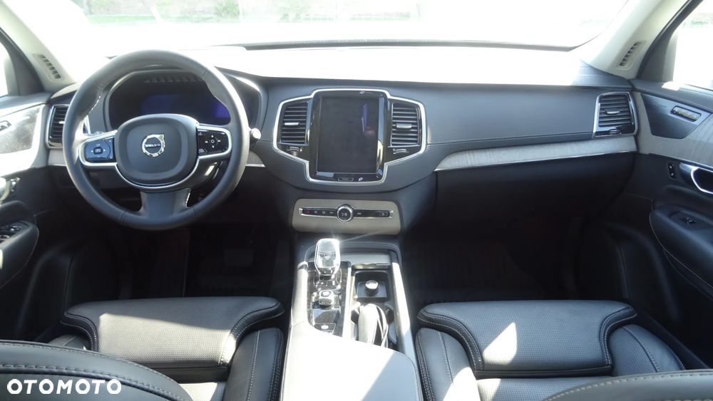 Volvo XC 90 - 20