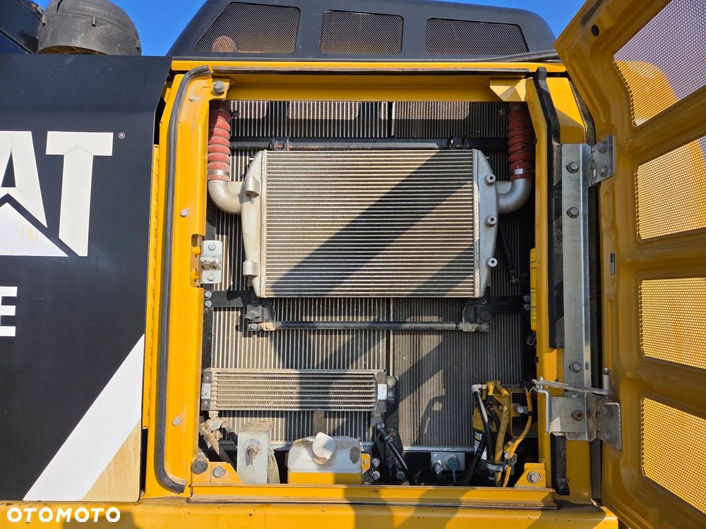 Caterpillar 329E - 14