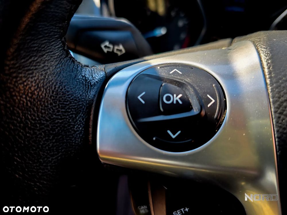 Ford Focus 1.0 EcoBoost STart-Stopp-System Titanium - 30