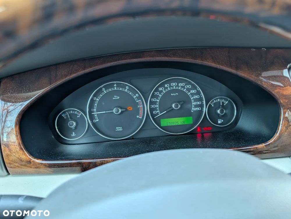 Jaguar X-Type - 21