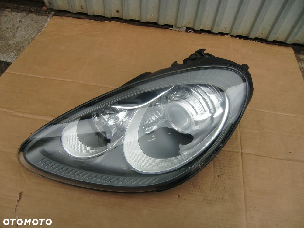 Lampa lewo Porsche Cayenne 7P XENON EUROPA - 1