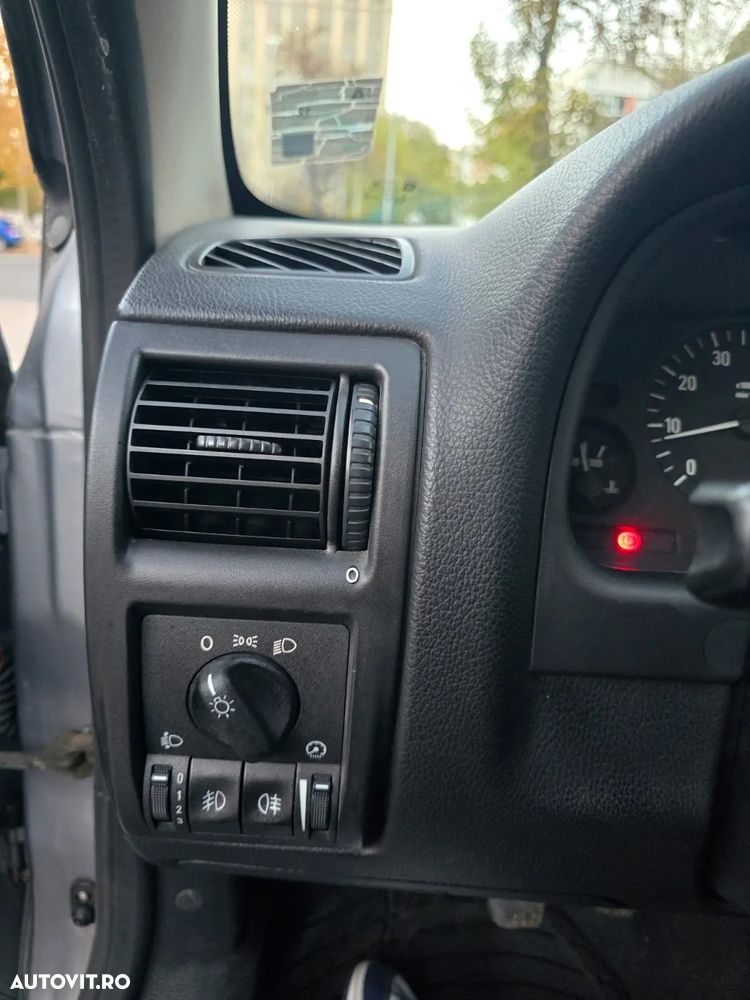 Opel Astra Classic 1.6i - 7