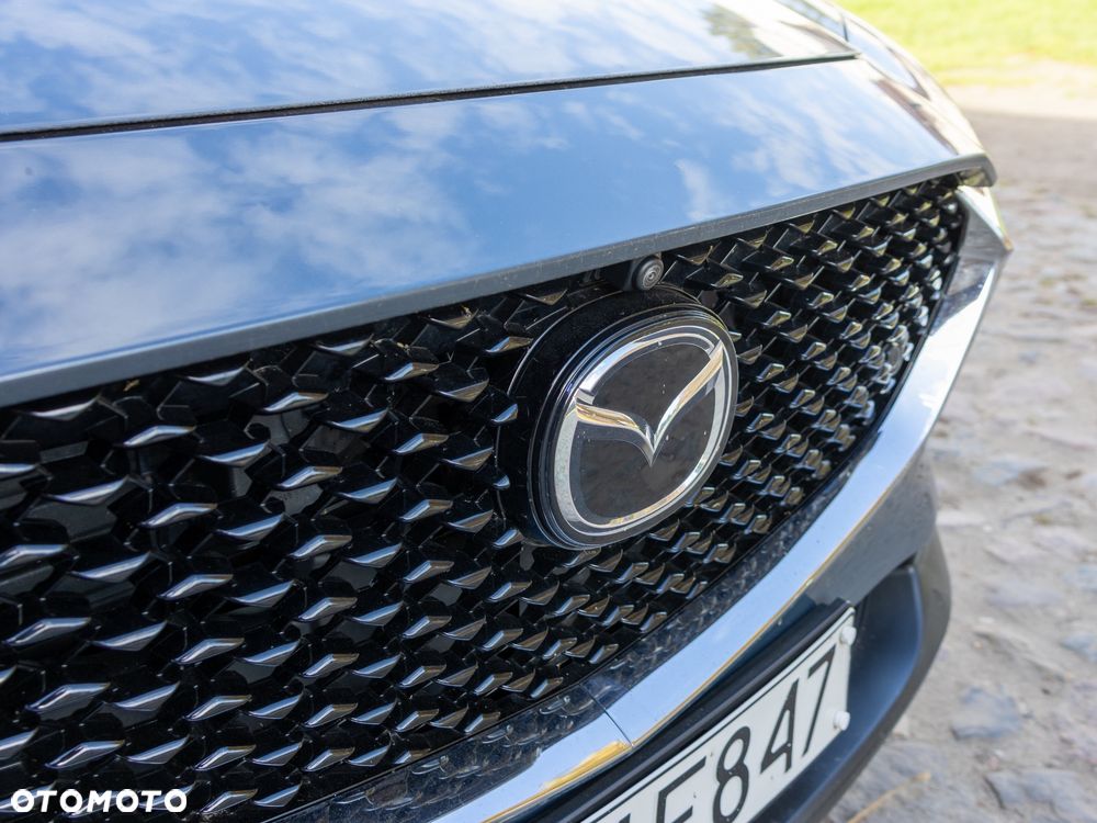 Mazda CX-30 2.0 mHEV Hikari 2WD - 28
