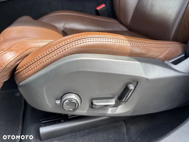 Volvo XC 60 T5 AWD Inscription - 25