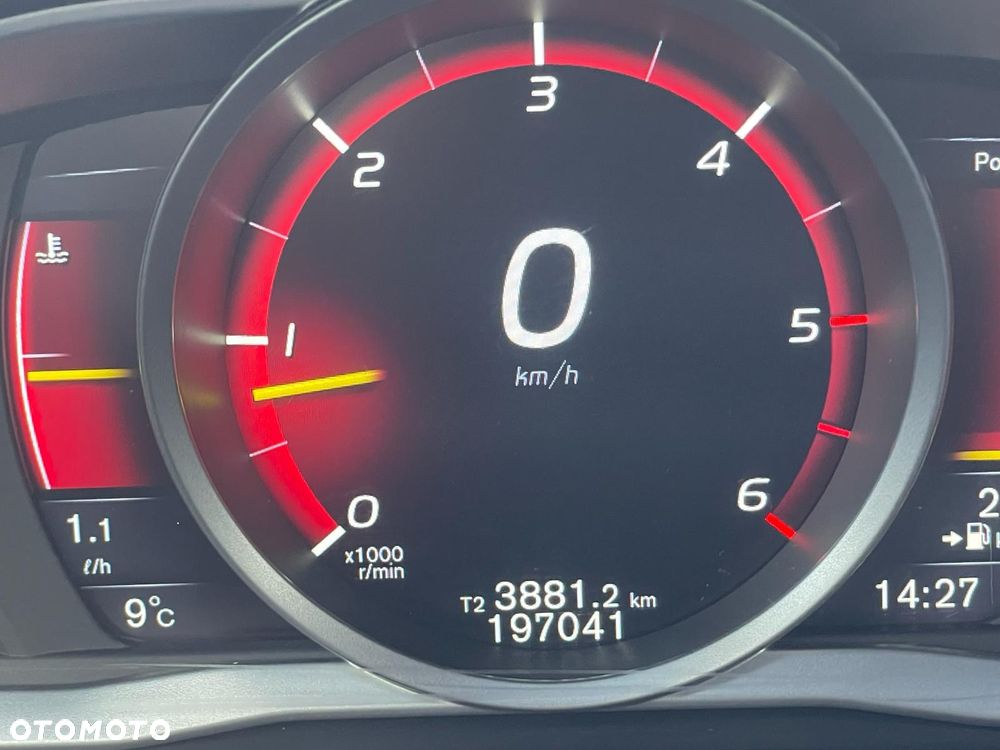 Volvo XC 60 D4 AWD Geartronic Ocean Race - 9