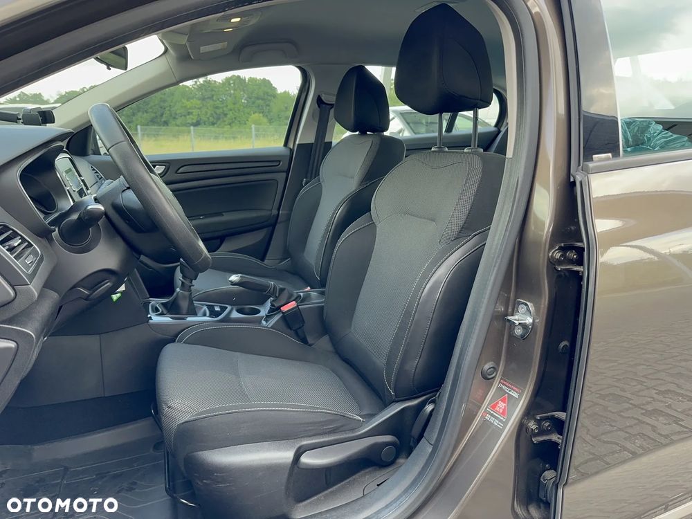 Renault Megane 1.6 SCe Life - 20