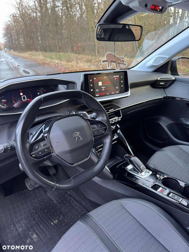 Peugeot 208 1.2 PureTech Active S&S EAT8 - 11
