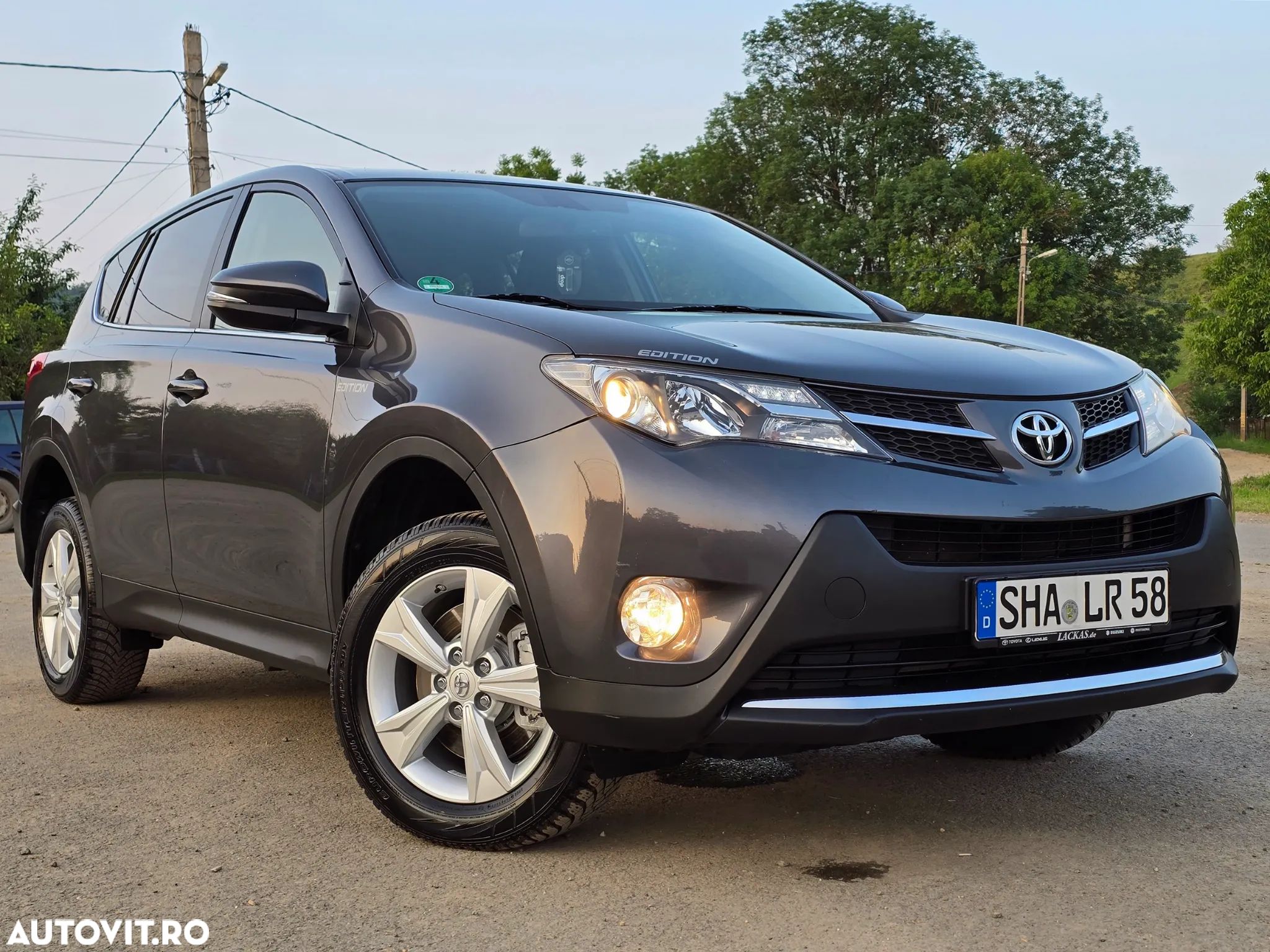 Toyota RAV4 2.2 D-4D 4x4 Edition - 1