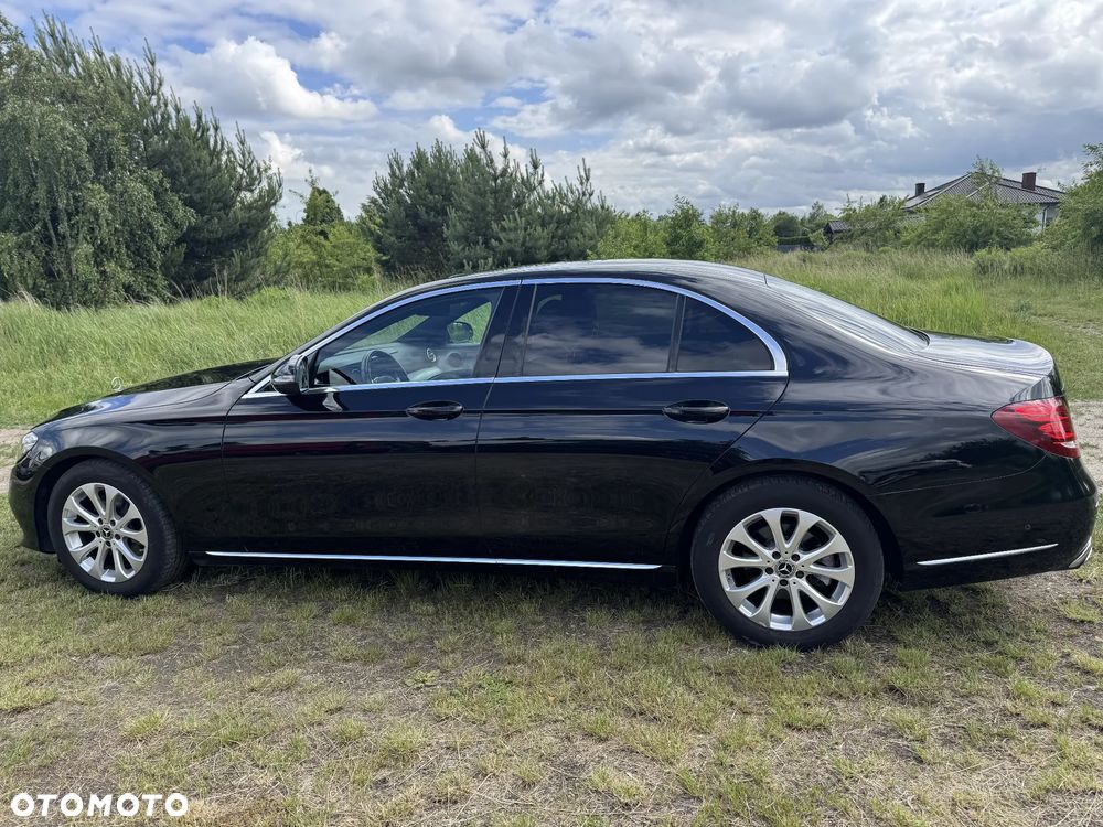 Mercedes-Benz Klasa E 220 d 4-Matic Business Edition 9G-TRONIC - 8