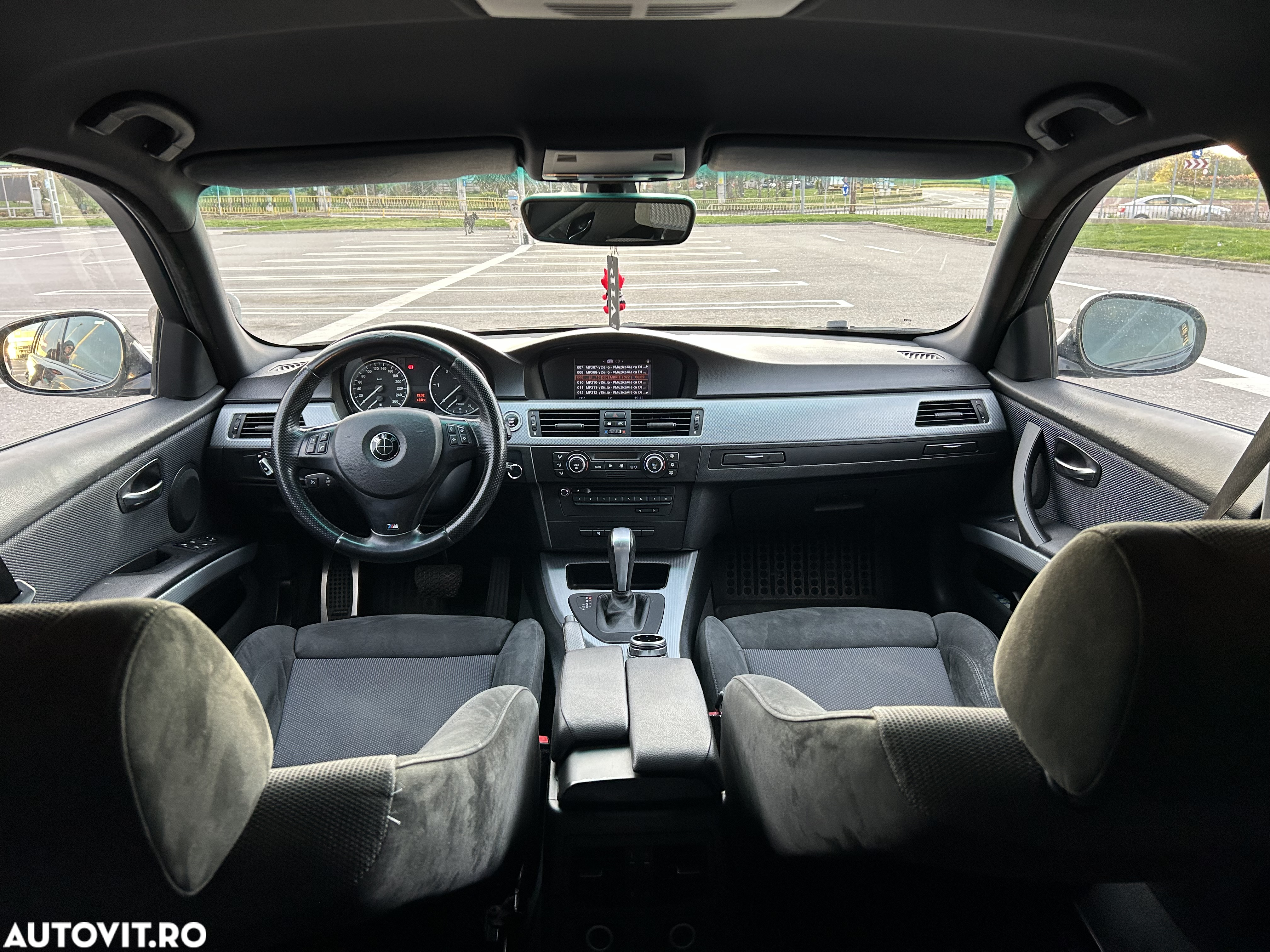 BMW Seria 3 320d xDrive DPF Touring Aut. - 8