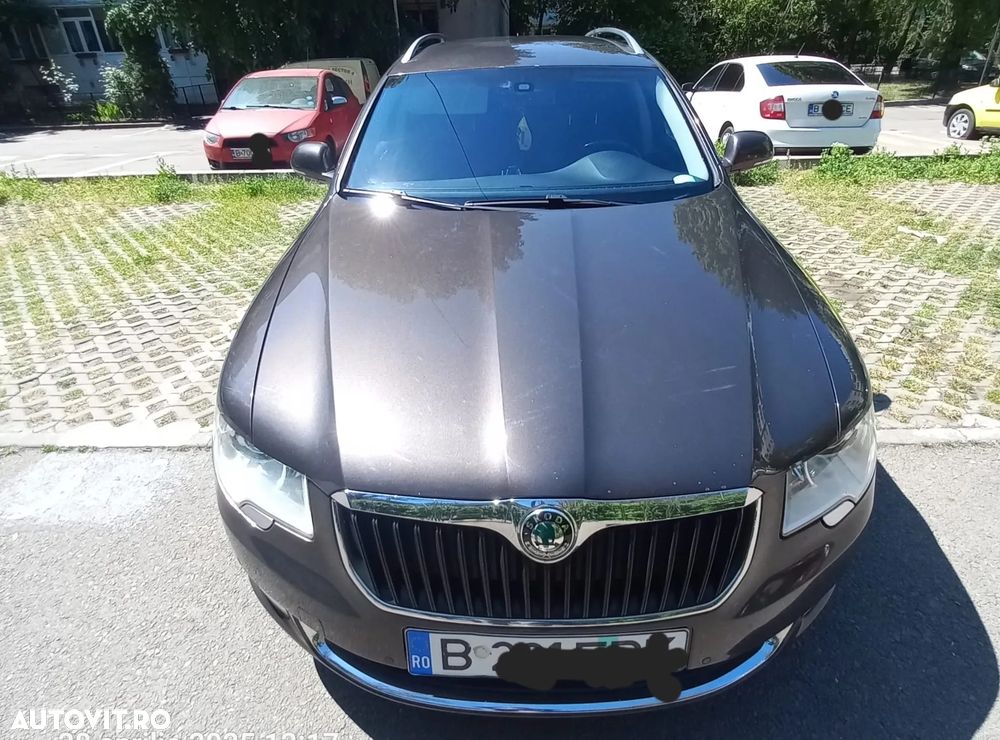 Skoda Superb 2.0 TDI Ambition DSG - 3