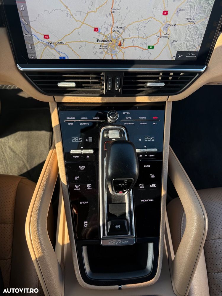 Porsche Cayenne Standard - 7