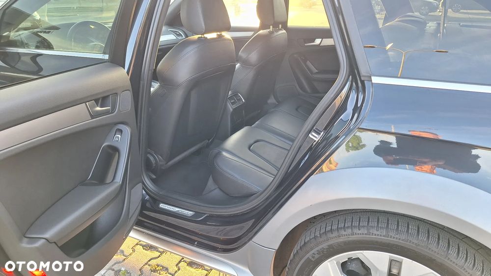 Audi A4 Allroad 3.0 TDI DPF S tronic - 9