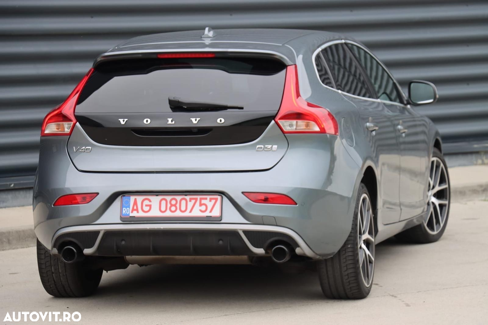 Volvo V40 D3 Geartronic RDesign - 10