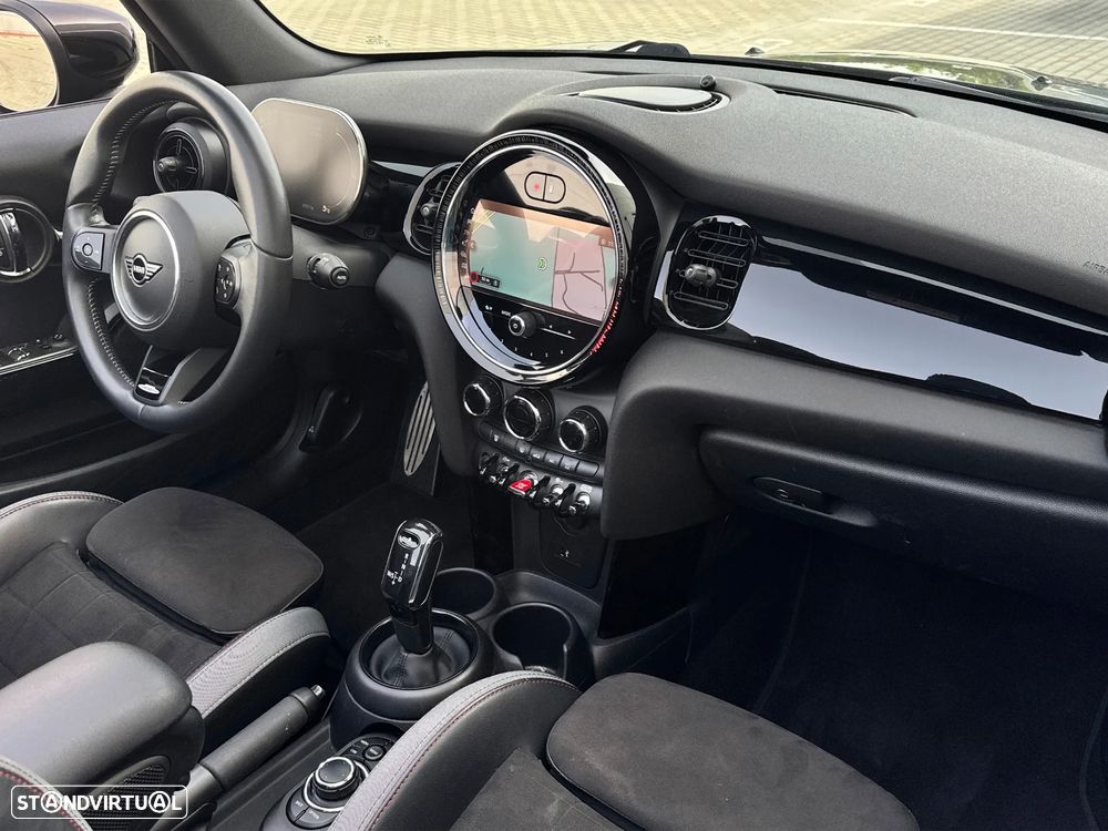 MINI Cabrio Cooper Premium JCW Auto - 18