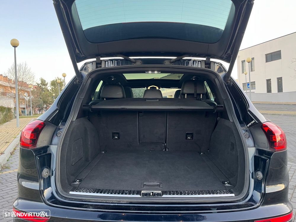 Porsche Cayenne S E-Hybrid - 21