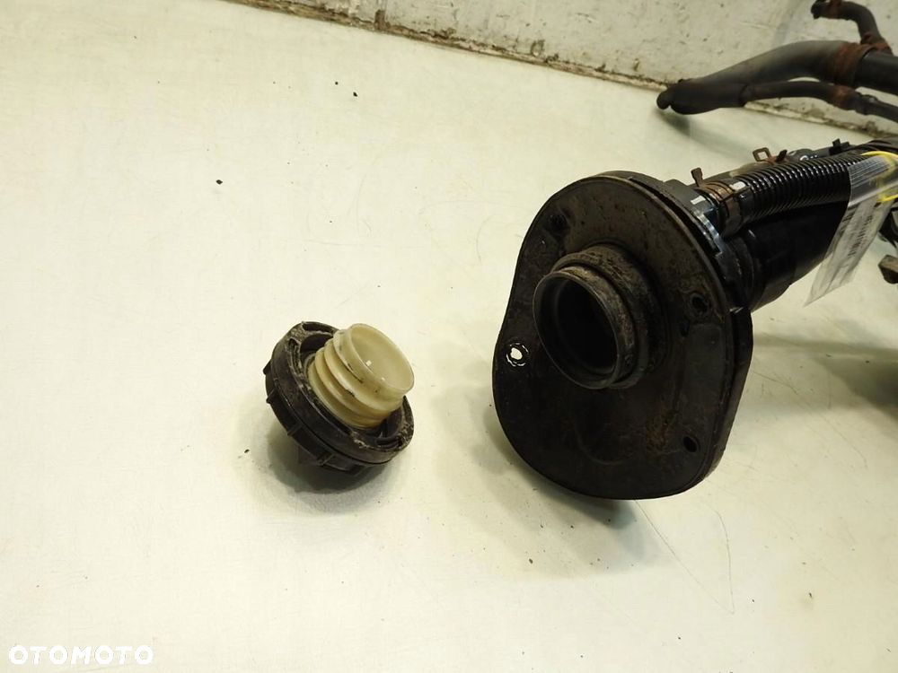 RURA WLEW PALIWA KOREK KIA CEED I KOMBI 1.6 GDI - 6