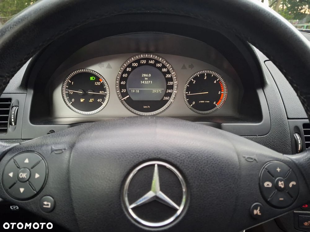 Mercedes-Benz Klasa C 200 CDI Avantgarde - 19
