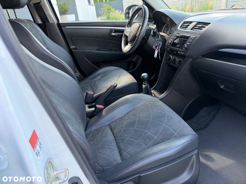 Suzuki Swift 1.2 Premium - 25
