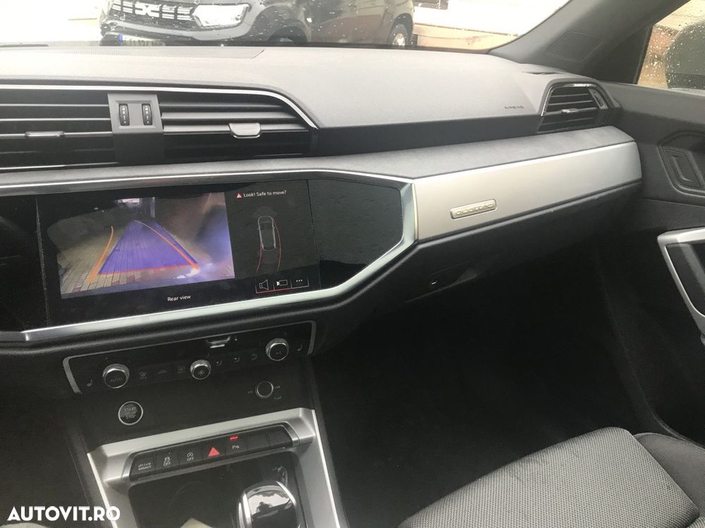Audi Q3 2.0 40 TFSI S tronic quattro - 9