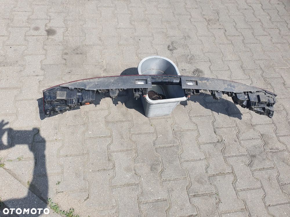 AUDI E-TRON LAMPA TYŁ LED 4KE945095B - 8