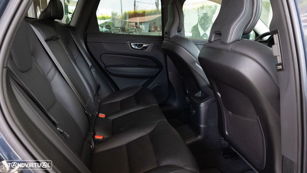 Volvo XC 60 2.0 T6 PHEV Inscription Expression AWD - 17