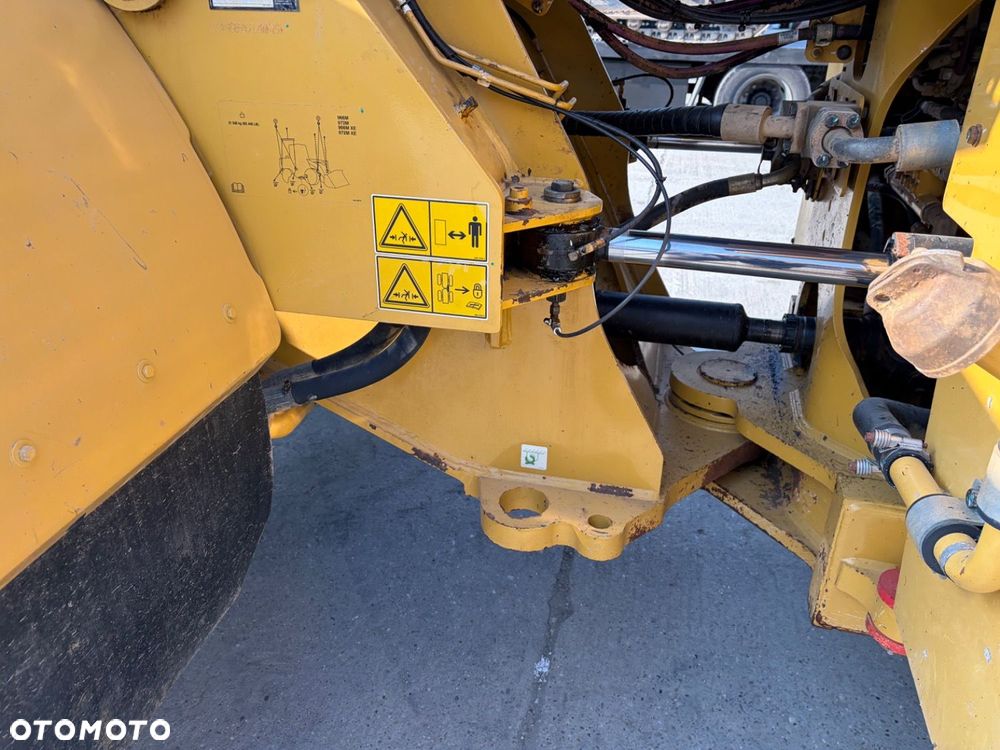 CAST 966 Mxe 4X4 - 35