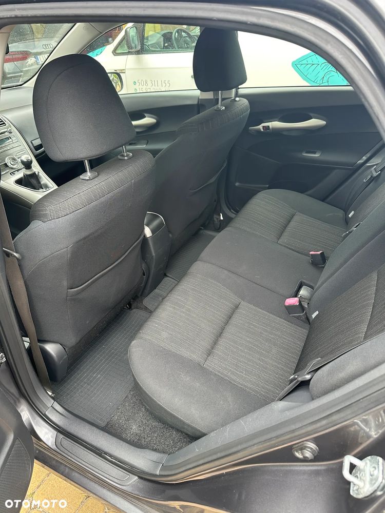 Toyota Auris 1.6 VVT-i Team - 11
