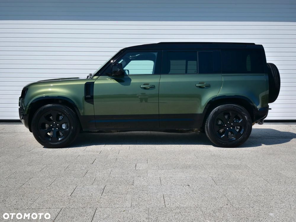 Land Rover Defender - 7