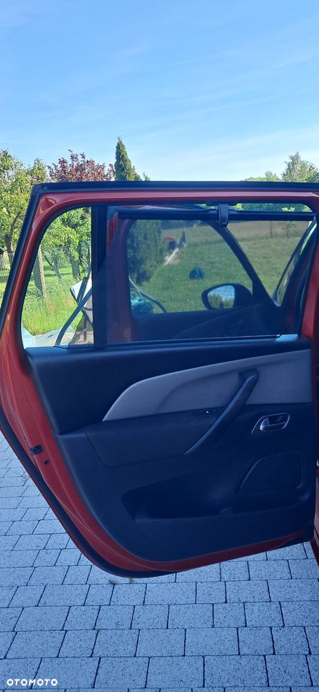 Citroën C4 Grand Picasso - 13