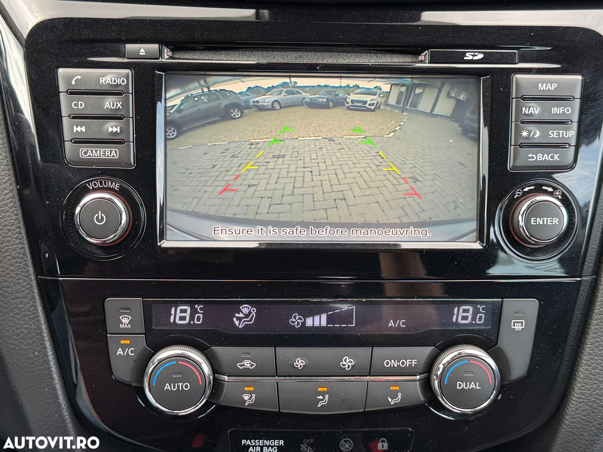 Nissan Qashqai 1.2 DIG-T Start/Stop X-TRONIC N-Connecta - 23