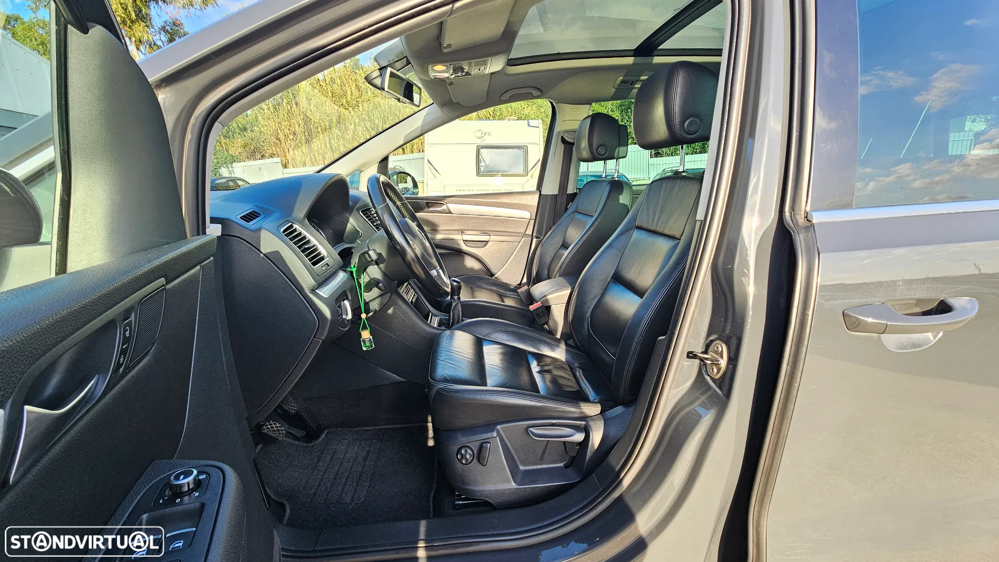 VW Sharan 2.0 TDI Highline - 11