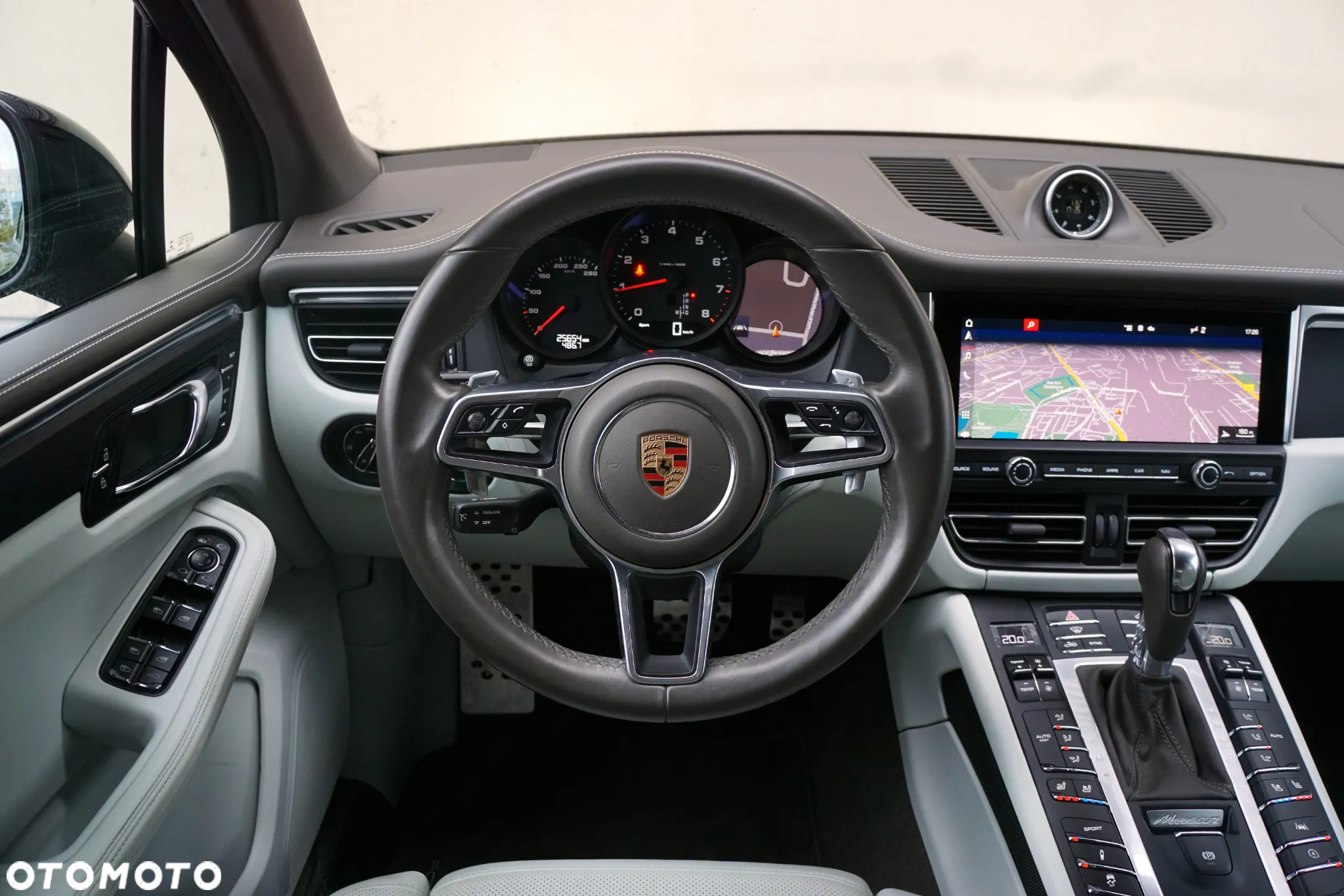 Porsche Macan Standard - 28