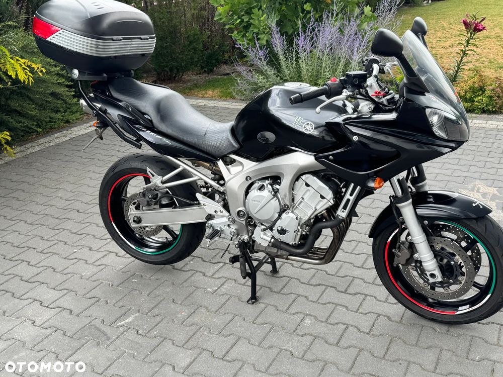 Yamaha FZ6 - 4