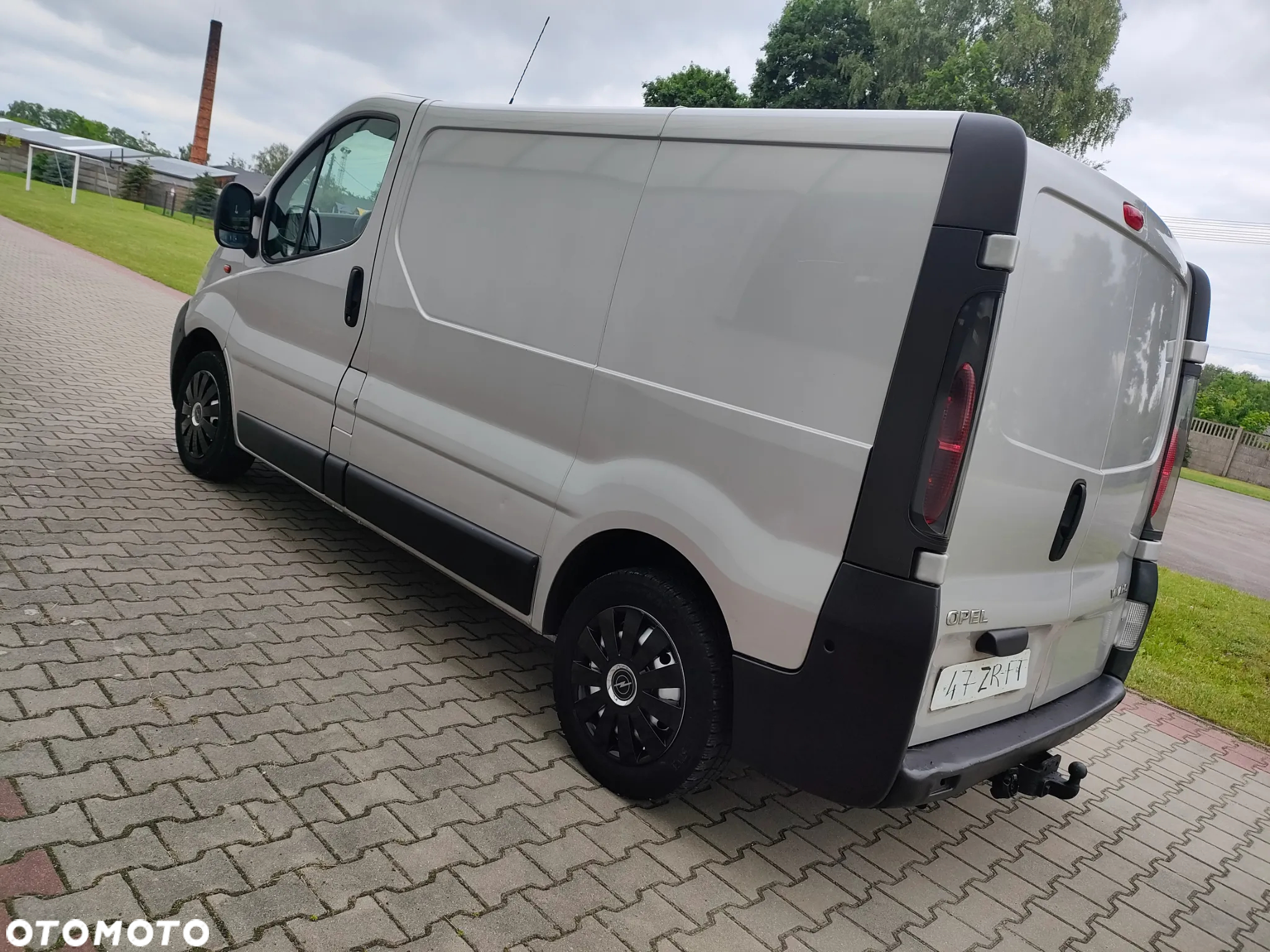 Opel Vivaro - 10
