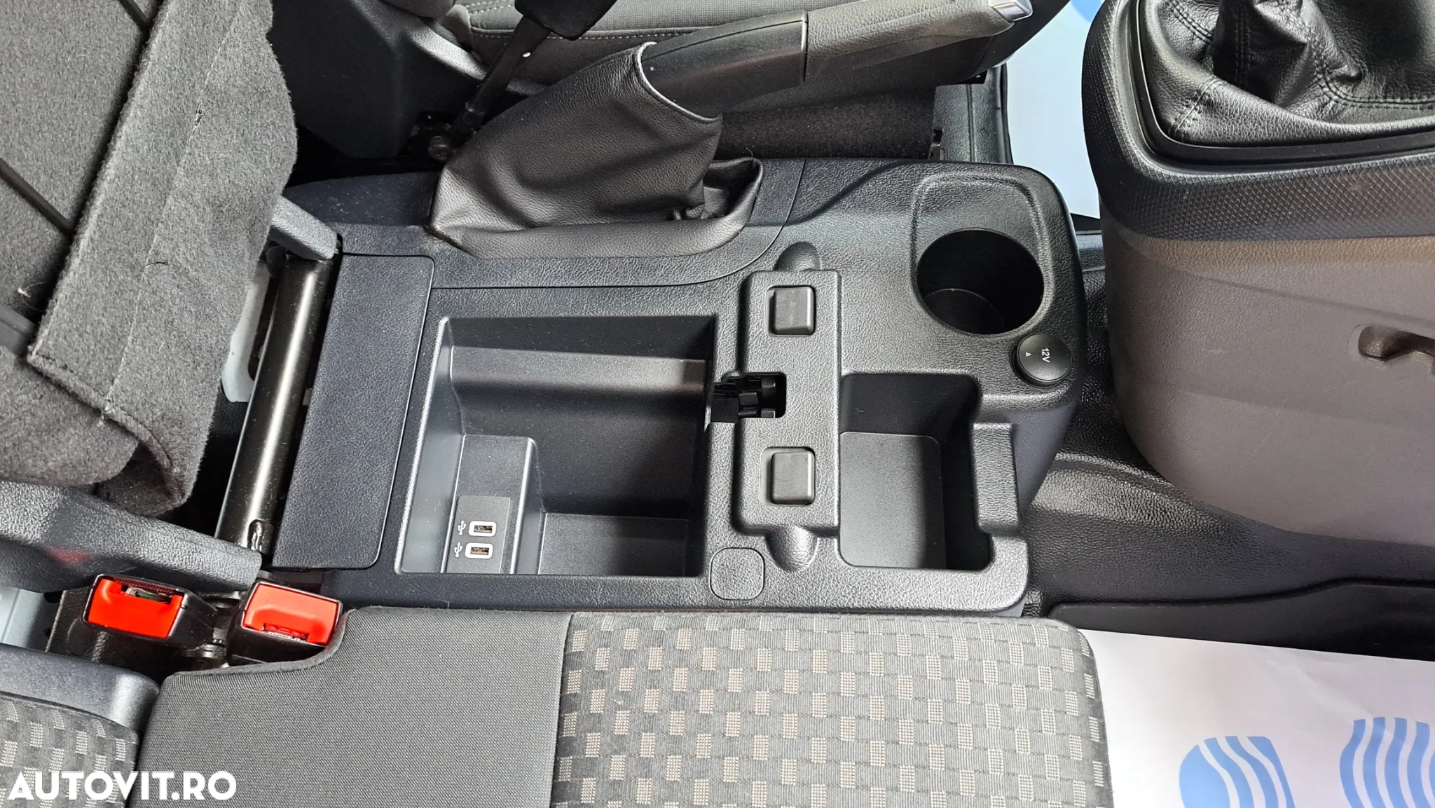 Ford TRANSIT CONNECT VAN TREND L1 FWD - 27
