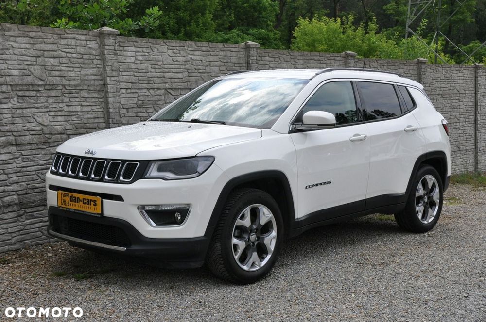 Jeep Compass - 1