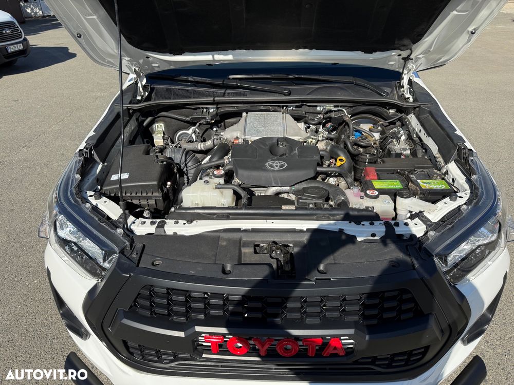 Toyota Hilux - 6