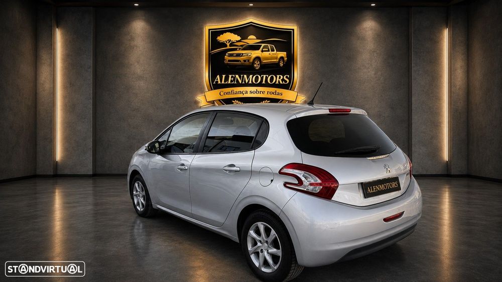 Peugeot 208 1.2 PureTech Active - 8